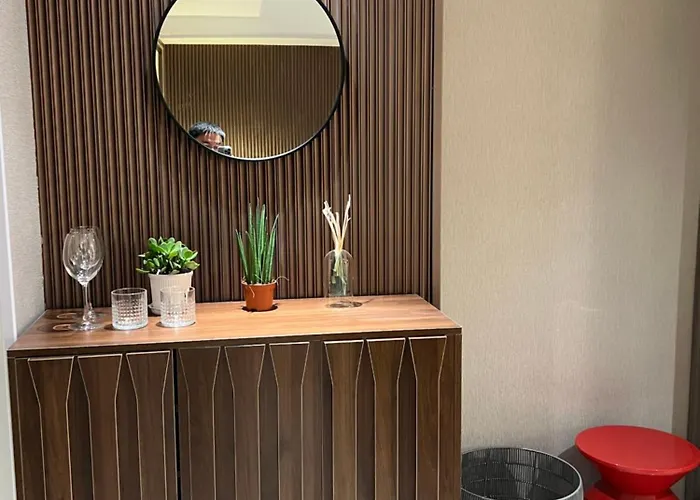 Luxurious Style Cross To Okada And Near Of Dreams, Solaire, Moa, And Airport Apartment