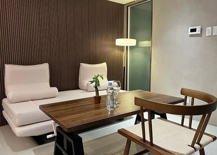 Luxurious Style Cross To Okada And Near Of Dreams, Solaire, Moa, And Airport Apartment Manila