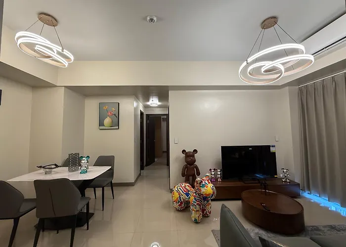Luxurious Style Cross To Okada And Near Of Dreams, Solaire, Moa, And Airport Apartment Manila