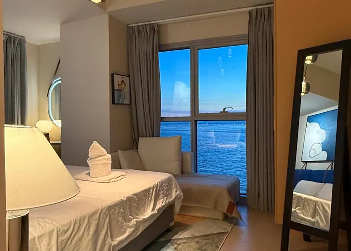 Luxurious Style Cross To Okada And Near Of Dreams, Solaire, Moa, And Airport