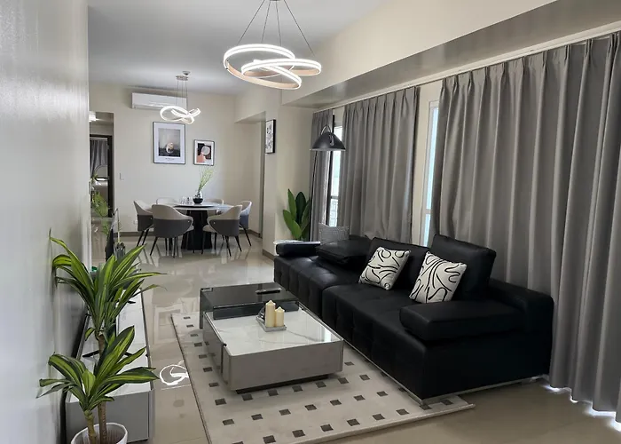 Luxurious Style Cross To Okada And Near Of Dreams, Solaire, Moa, And Airport Apartment *