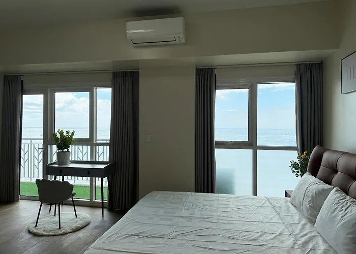 Apartment Luxurious Style Cross To Okada And Near Of Dreams, Solaire, Moa, And Airport Manila