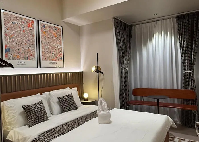 Luxurious Style Cross To Okada And Near Of Dreams, Solaire, Moa, And Airport Apartment Manila