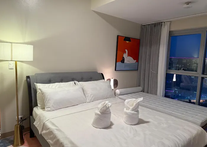 Luxurious Style Cross To Okada And Near Of Dreams, Solaire, Moa, And Airport Apartment Manila